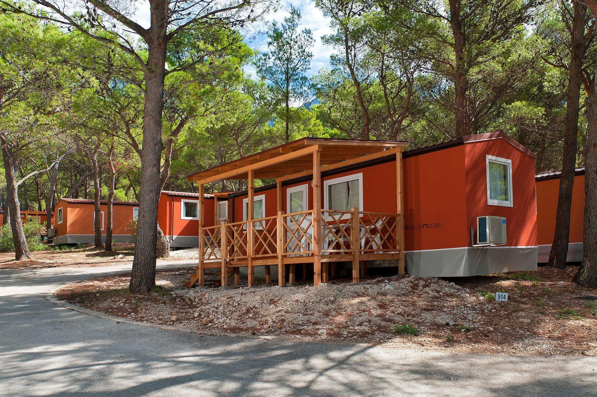 Mobile Homes Basko Polje Campground บาชกาโวดา ภายนอก รูปภาพ