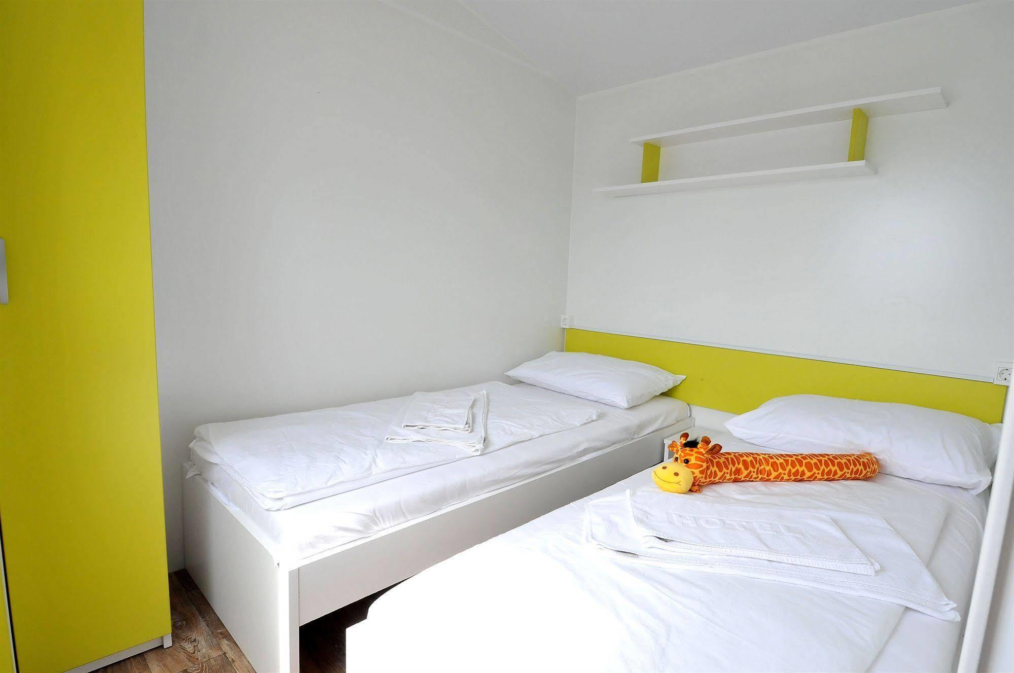 Mobile Homes Basko Polje Campground บาชกาโวดา ภายนอก รูปภาพ
